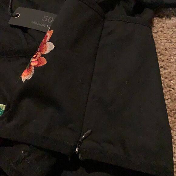 500 Maison Cinqcent Embroidered blacktop. NWT. Med - Picture 12 of 14